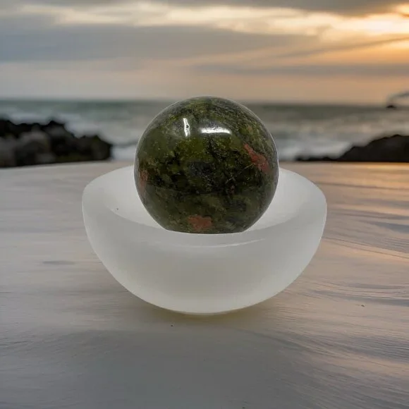 Unikite Sphere Carving Natural Stone Healing Crystal Orange Green 40mm - Picture 5 of 9